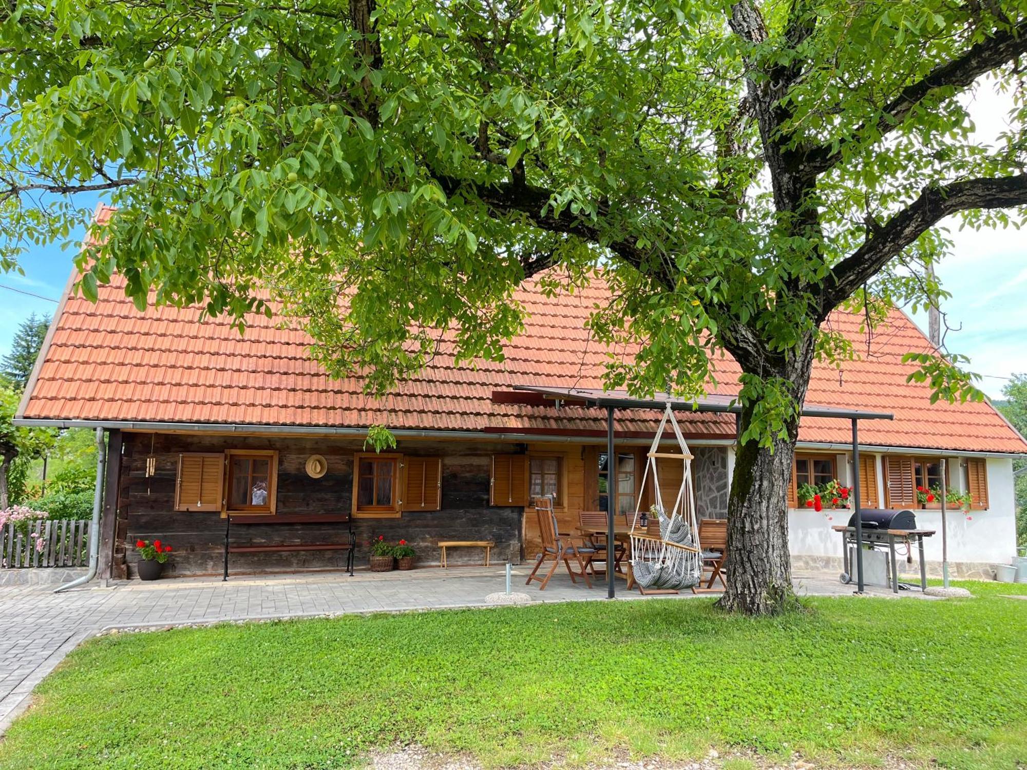 Domacija Brdar Villa Adlesici Ngoại thất bức ảnh